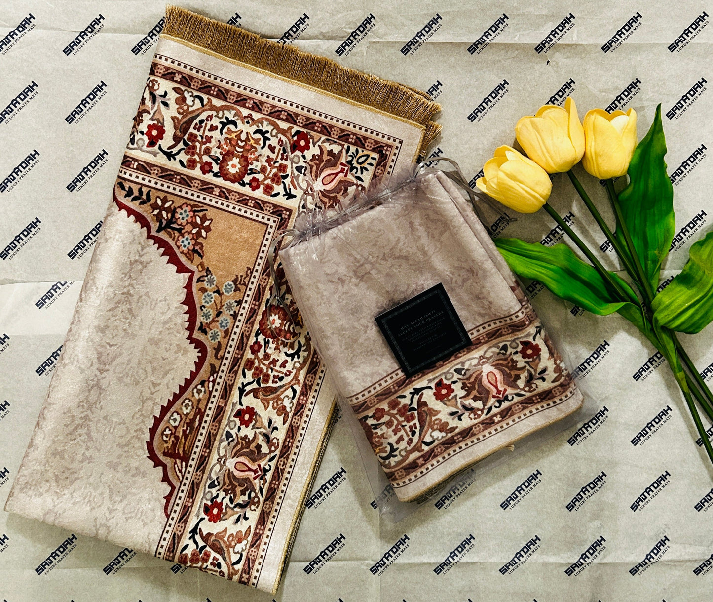 Sirat - Beige Velvet