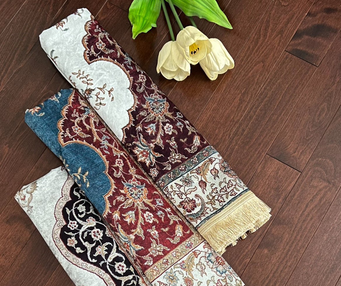 Nour Velvet