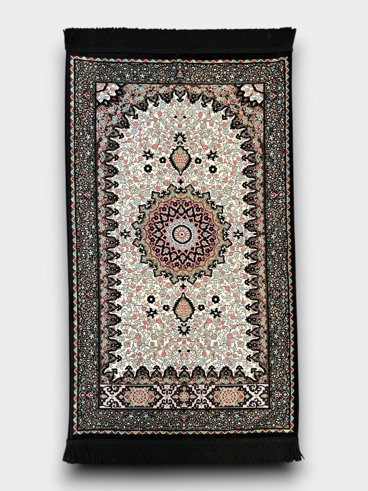 Qamar - Black